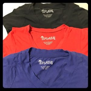 3 T-shirts